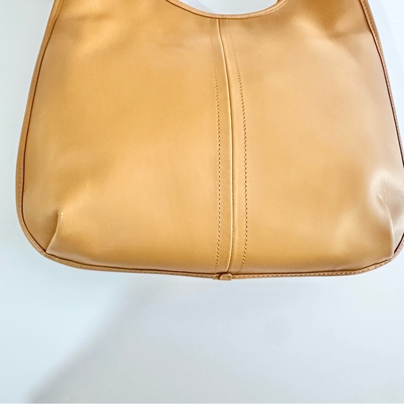 Coach Ergo 33 - Picture 4 of 13